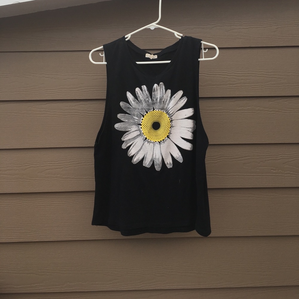 Trendy daisy tank top