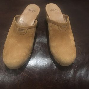 Ugg clogs