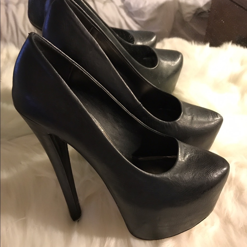Zigi Soho black high heel