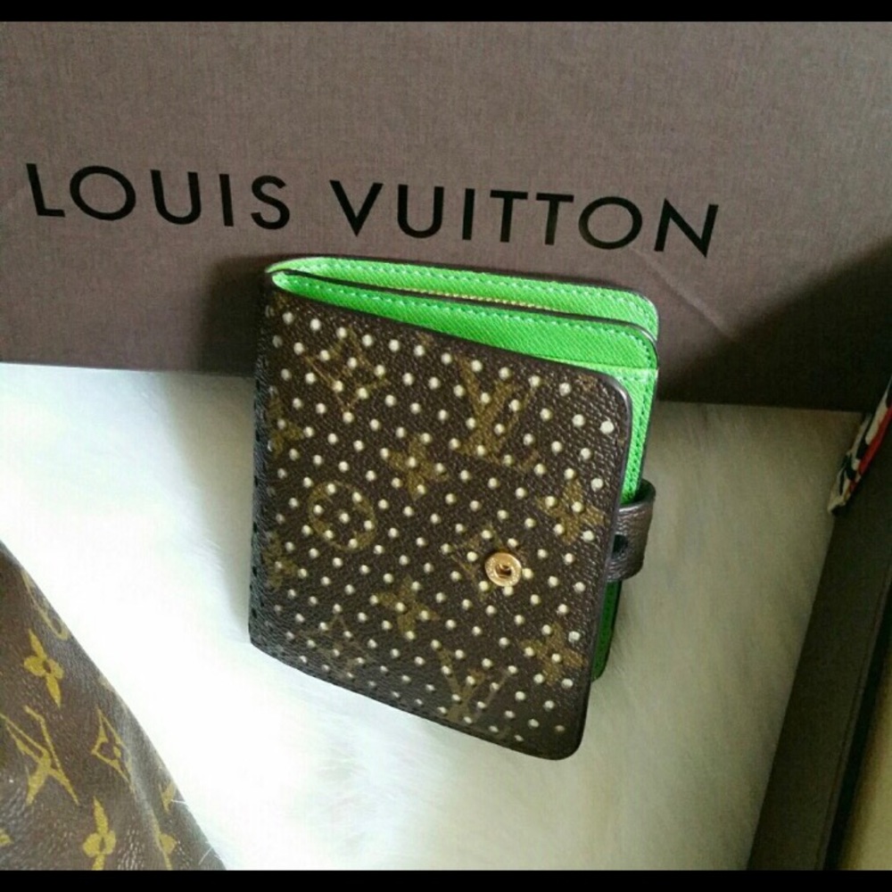 Perforated wallet