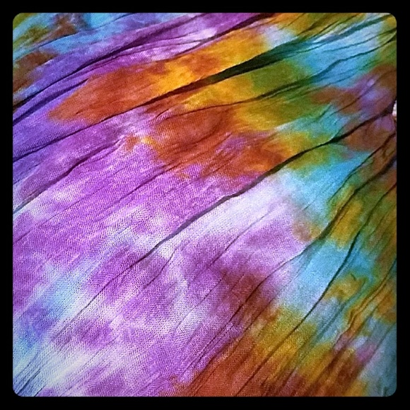 Beautiful Tye-Dye Skirt - Picture 3 of 3