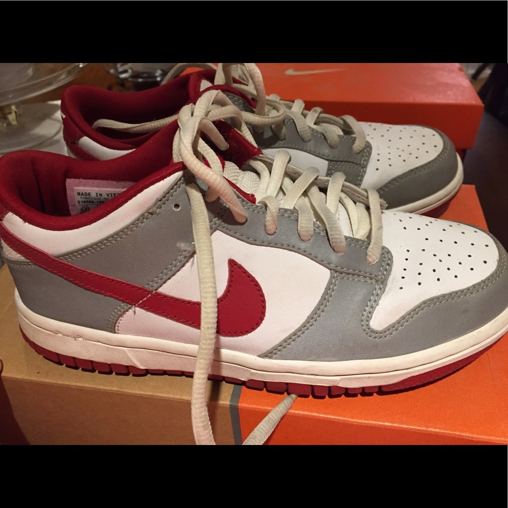 Nike Dunk Low women size 6/6.5 big kids size4.5