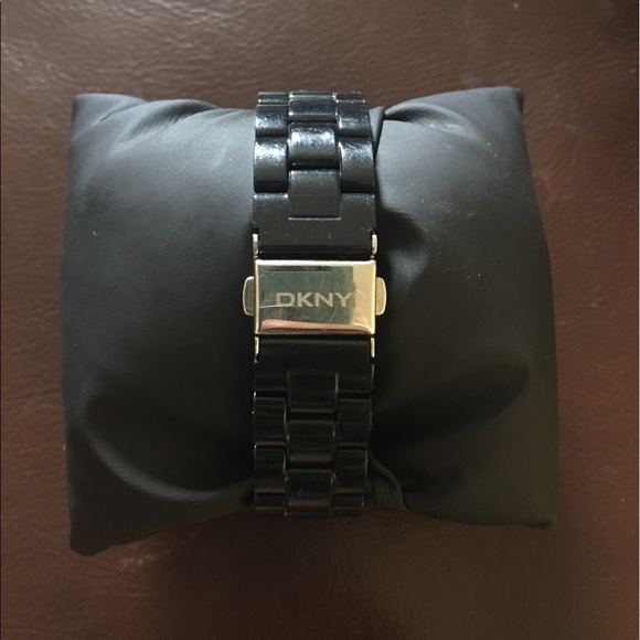 DKNY women\'s watch