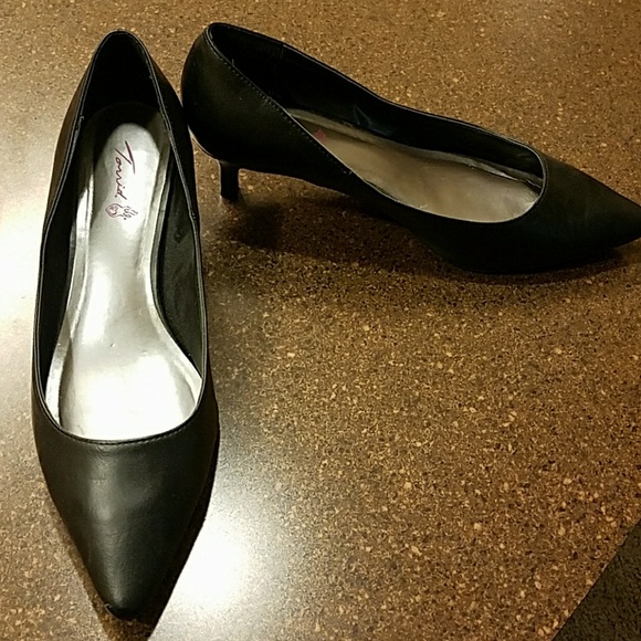 torrid Shoes - Pointy toe kitten heels