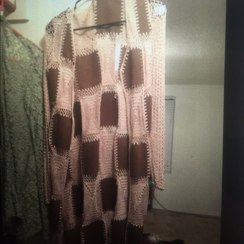 Long sleeve light weight jacket