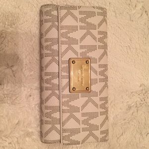 Michael Kors wallet