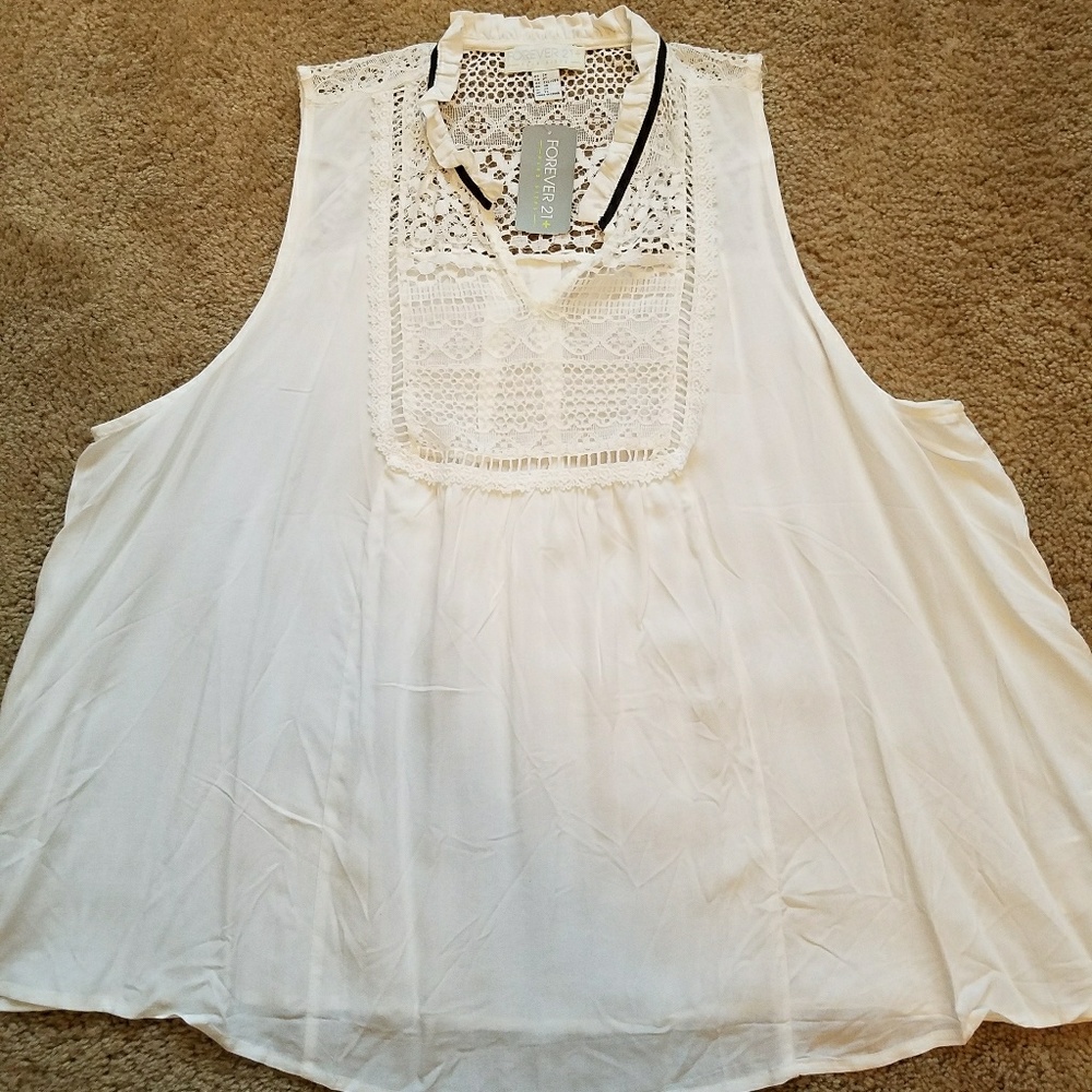NWT Forever 21 Plus 2x White Sleeveless Top