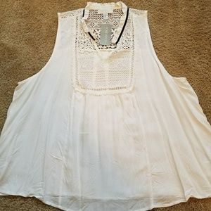 NWT Forever 21 Plus 2x White Sleeveless Top