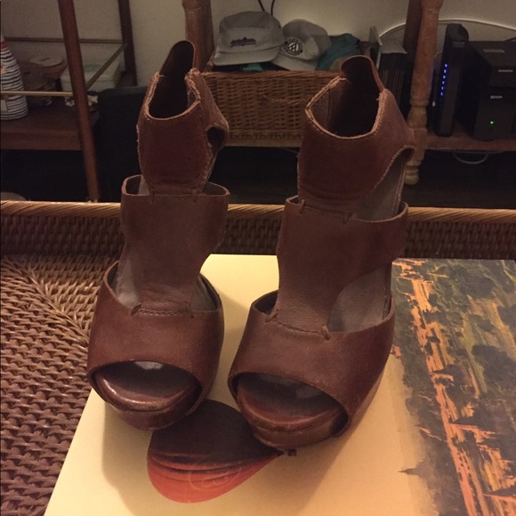 7 for All Man Kind leather Wedge - Picture 2 of 4