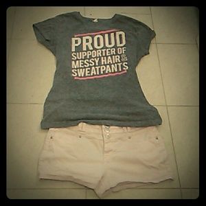 Chill t-shirt with 3 button summer shorts