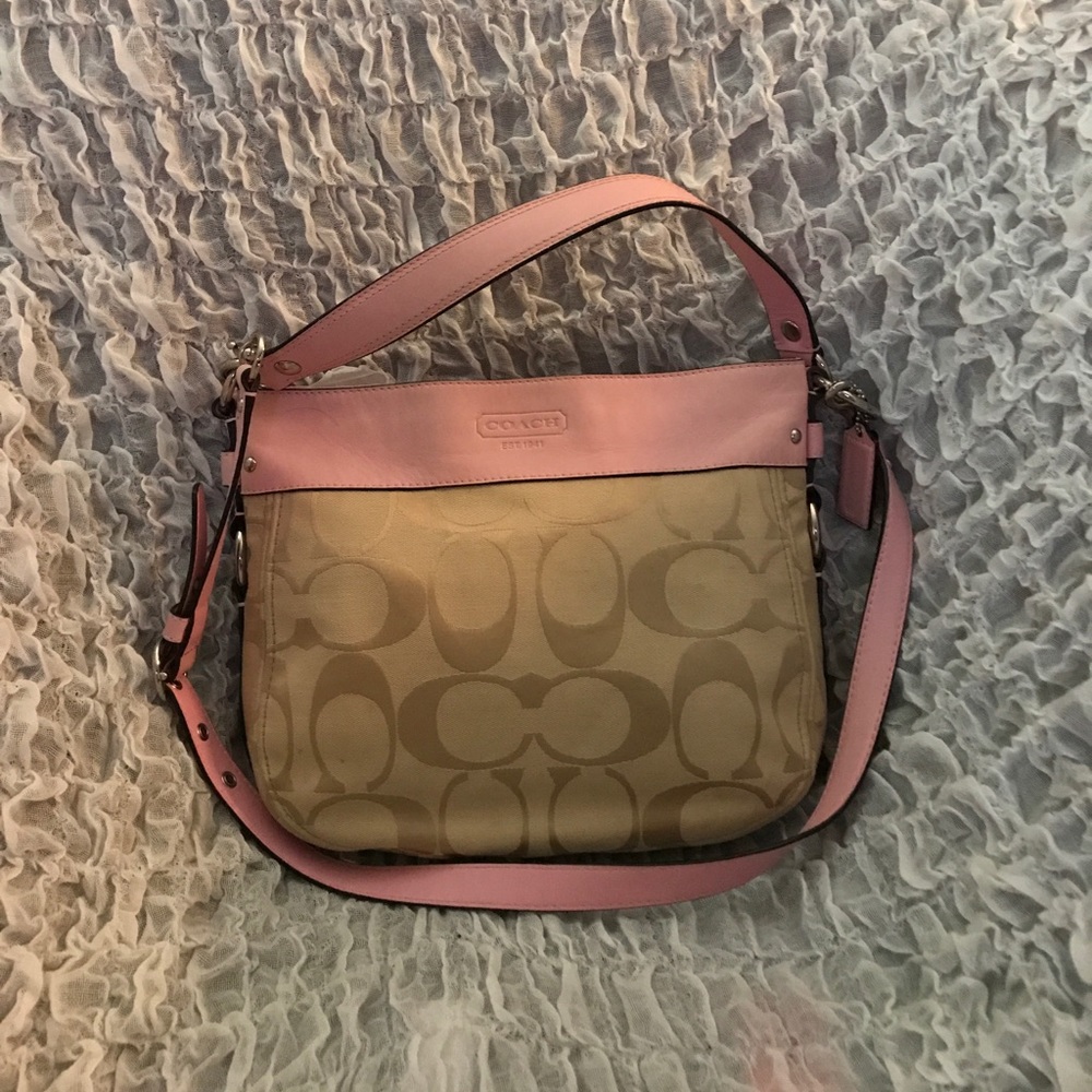 Coach light pink two toned monogrammed purse!!