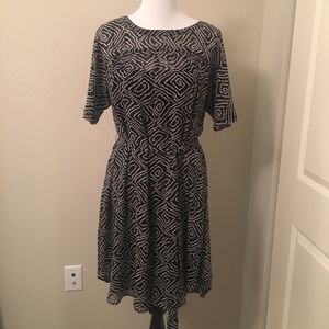 LOFT Black and White pattern dress