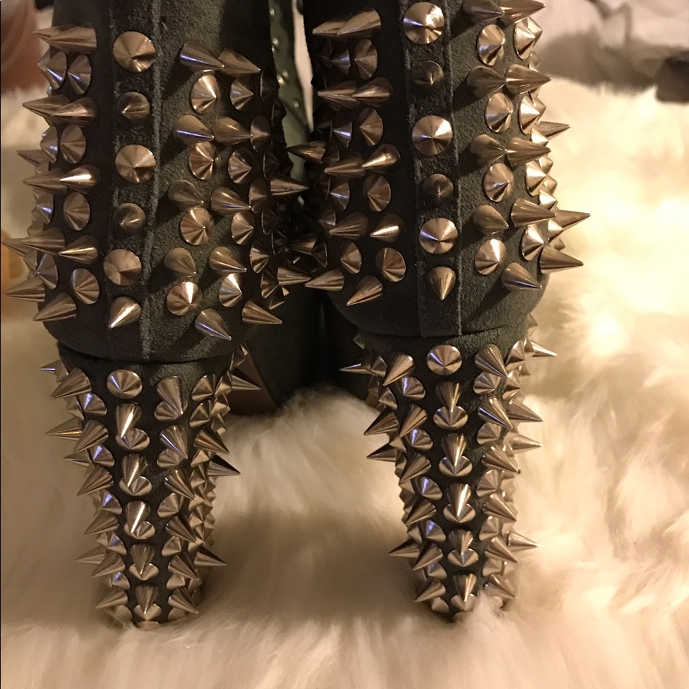 Grey suede lita with spike heel - Picture 3 of 3