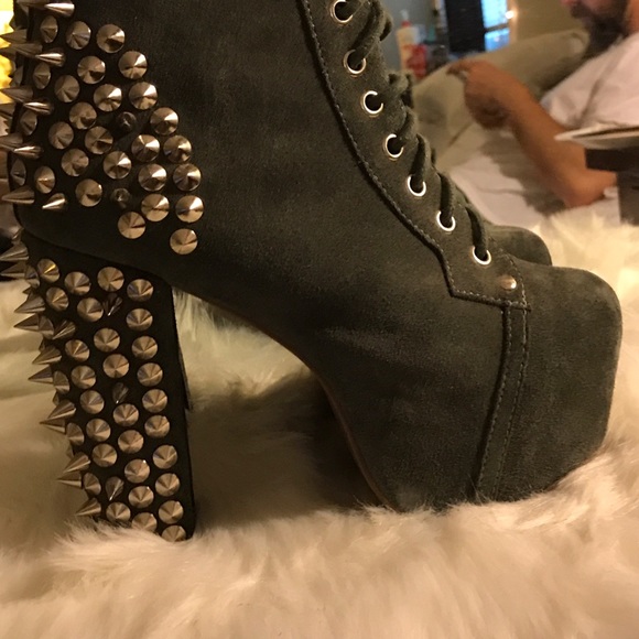 Grey suede lita with spike heel - Picture 2 of 3