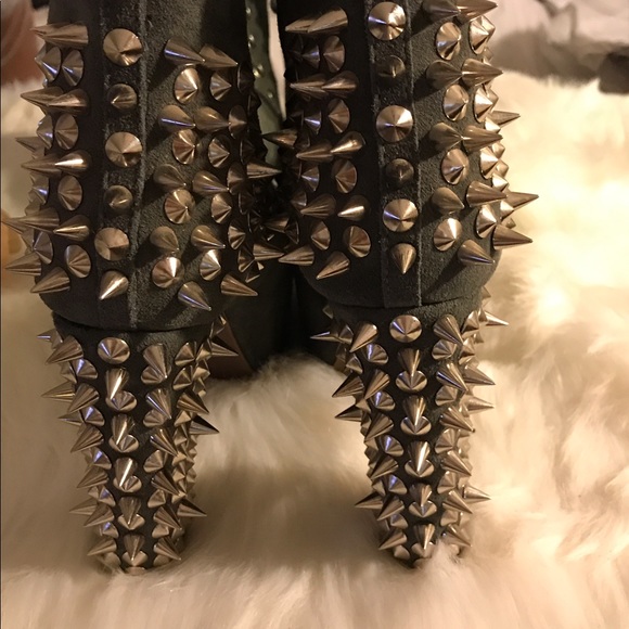 Grey suede lita with spike heel - Picture 3 of 3