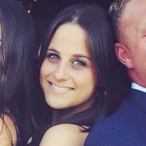 Meet your Posher, Hallie