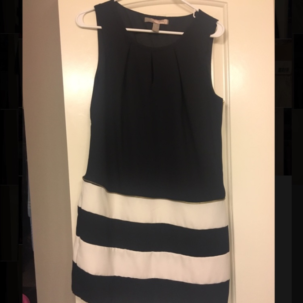 Black and white sleeveless dress