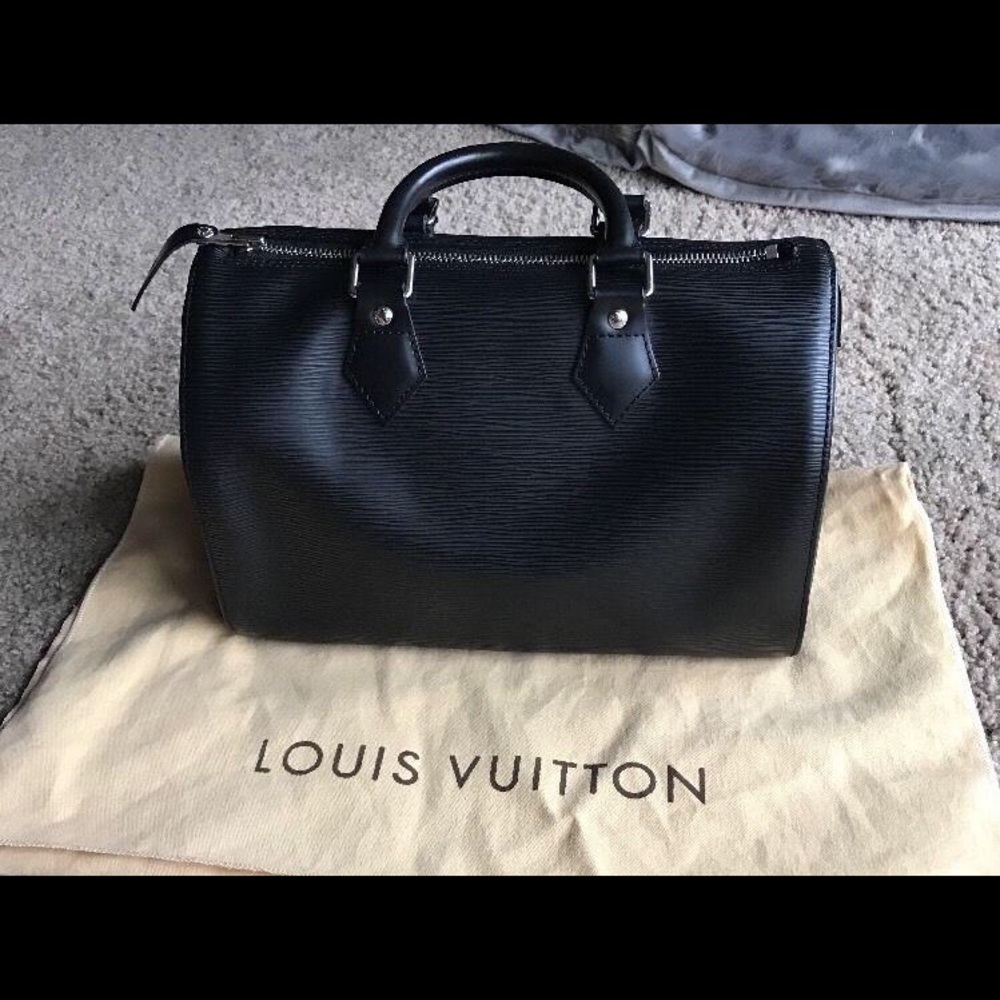Pre loved Louis Vuitton Speedy 25 In Epi Leather