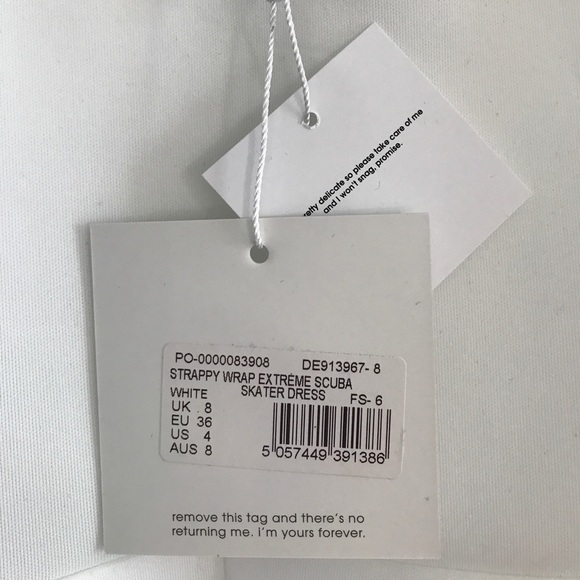 MISSGUIDED Strappy Extreme Scuba Skater Dress - Picture 4 of 7