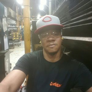 Meet your Posher, Cameron