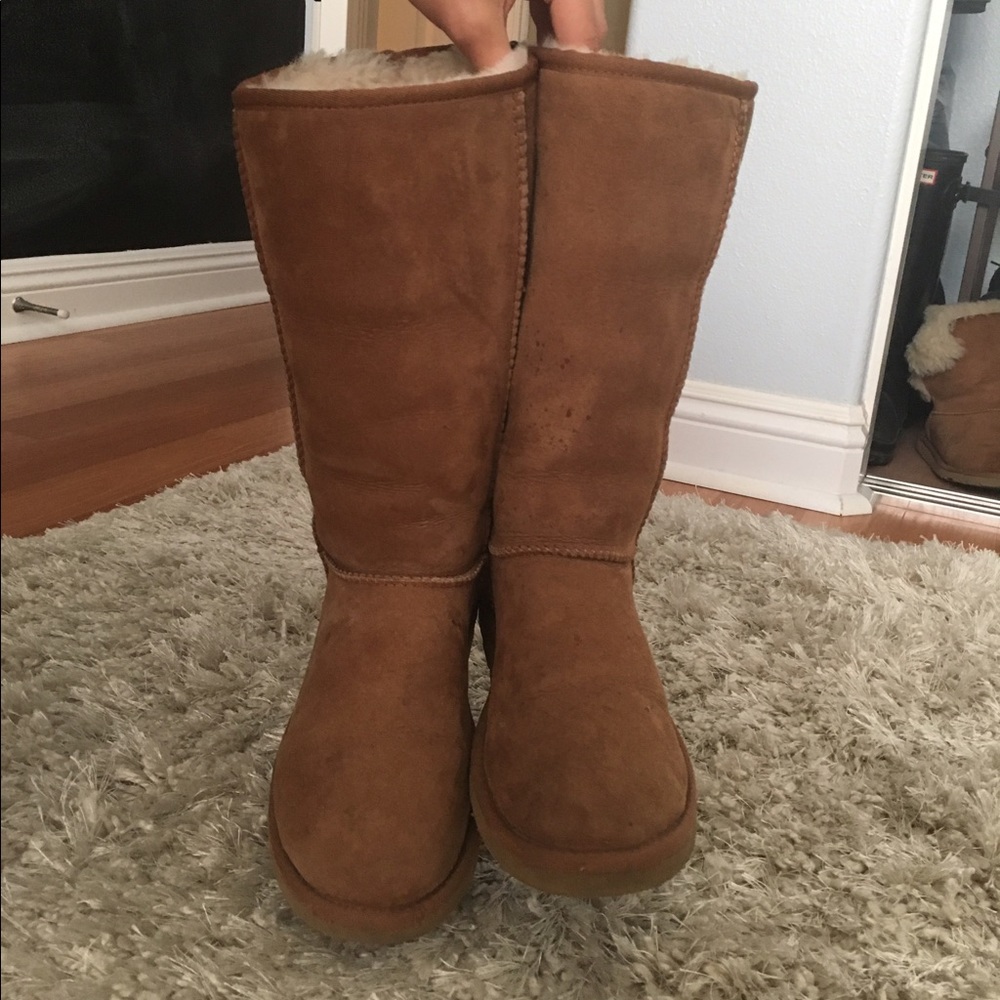 Classic tall uggs!!!