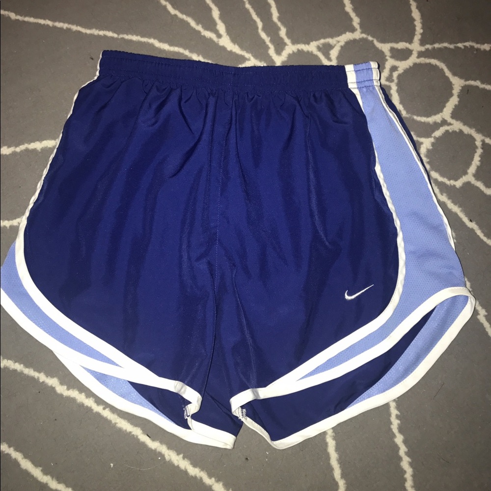 BLUE NIKE ATHLETIC SHORTS