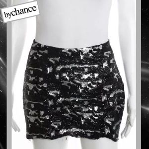 BY CHANCE Blk/Silver Sequin Distressed Hem Skirt