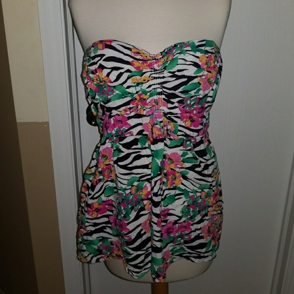 torrid Tops - TORRID STRAPLESS TOP