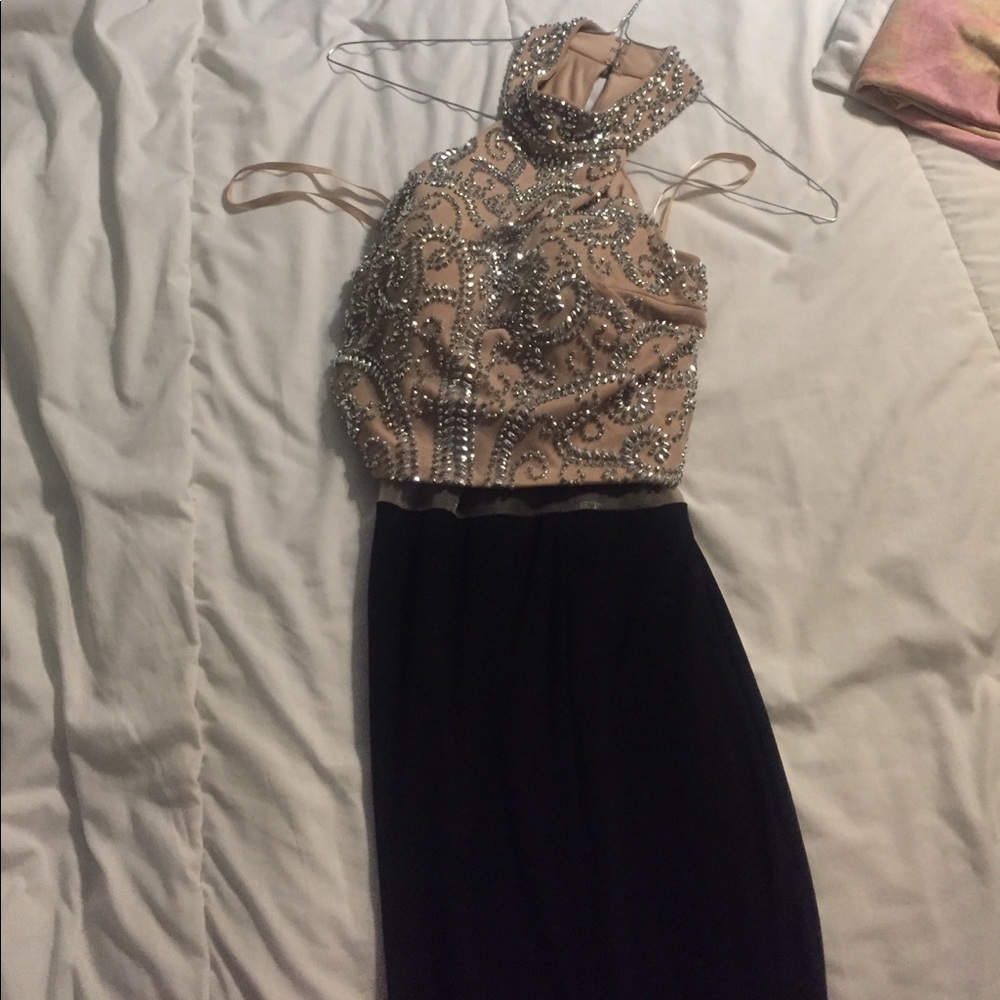 Prom Dress - Picture 3 of 5