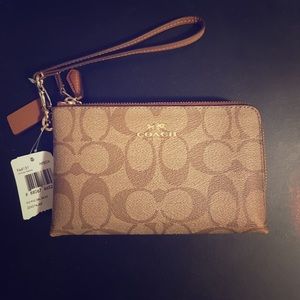 Coach Wristlet NWT