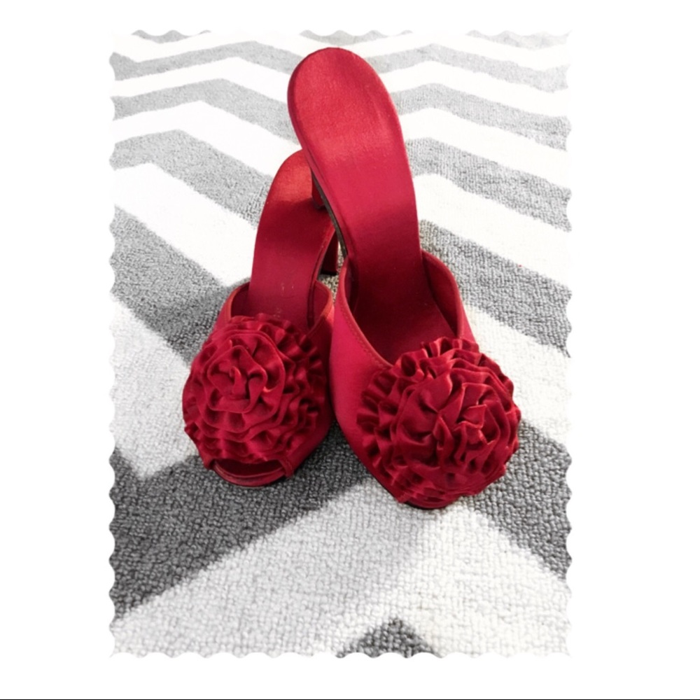 1950's Maroon Satin Kitten Heels