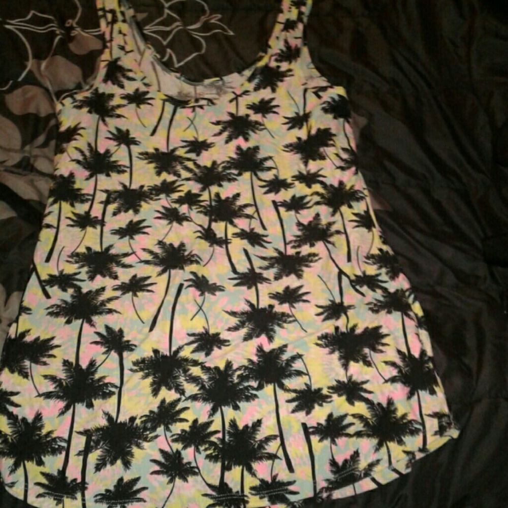 Beautiful palm tree tank top