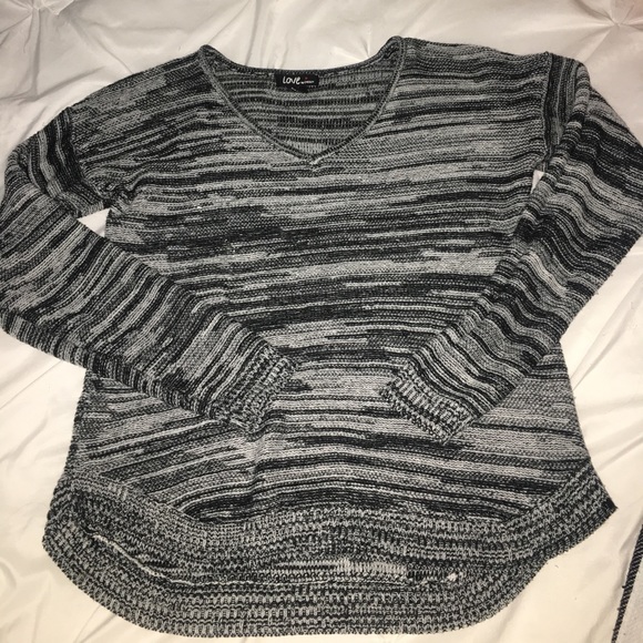 grey sweater - Picture 1 of 2