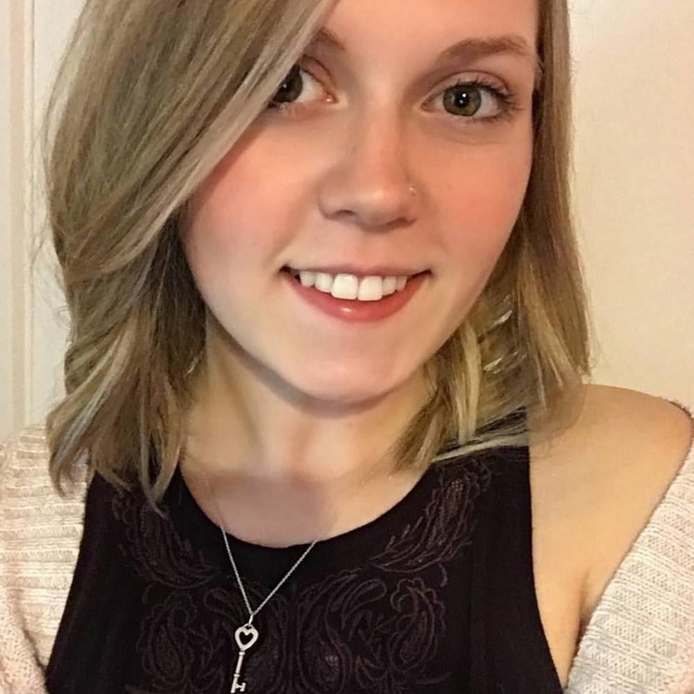 Meet your Posher, Ashley