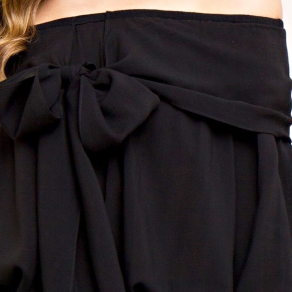 Absolutely Gorgeous ~ Perfectly Bowed Top - Picture 2 of 4