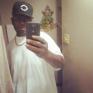 Meet your Posher, Sidney