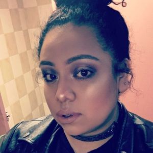 Meet your Posher, Paula