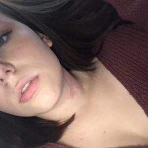 Meet your Posher, Chrystal