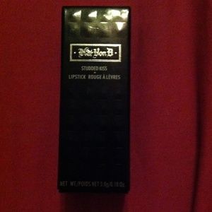 Kat Von d studded kiss lipstick