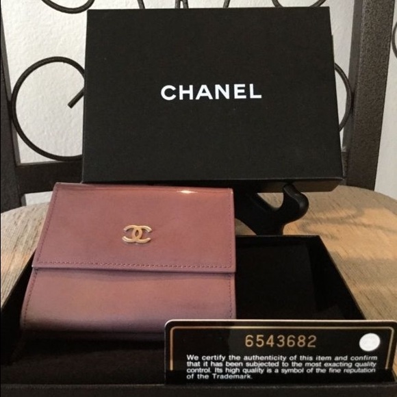 Chanel Tri-fold Wallet - Picture 1 of 6