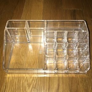Acrylic makeup organizer