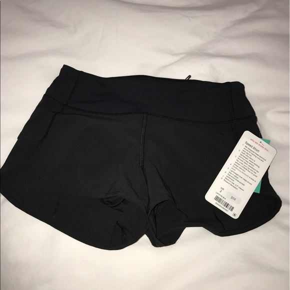 lululemon athletica Pants - NEW Lululemon Speed Short Size 2