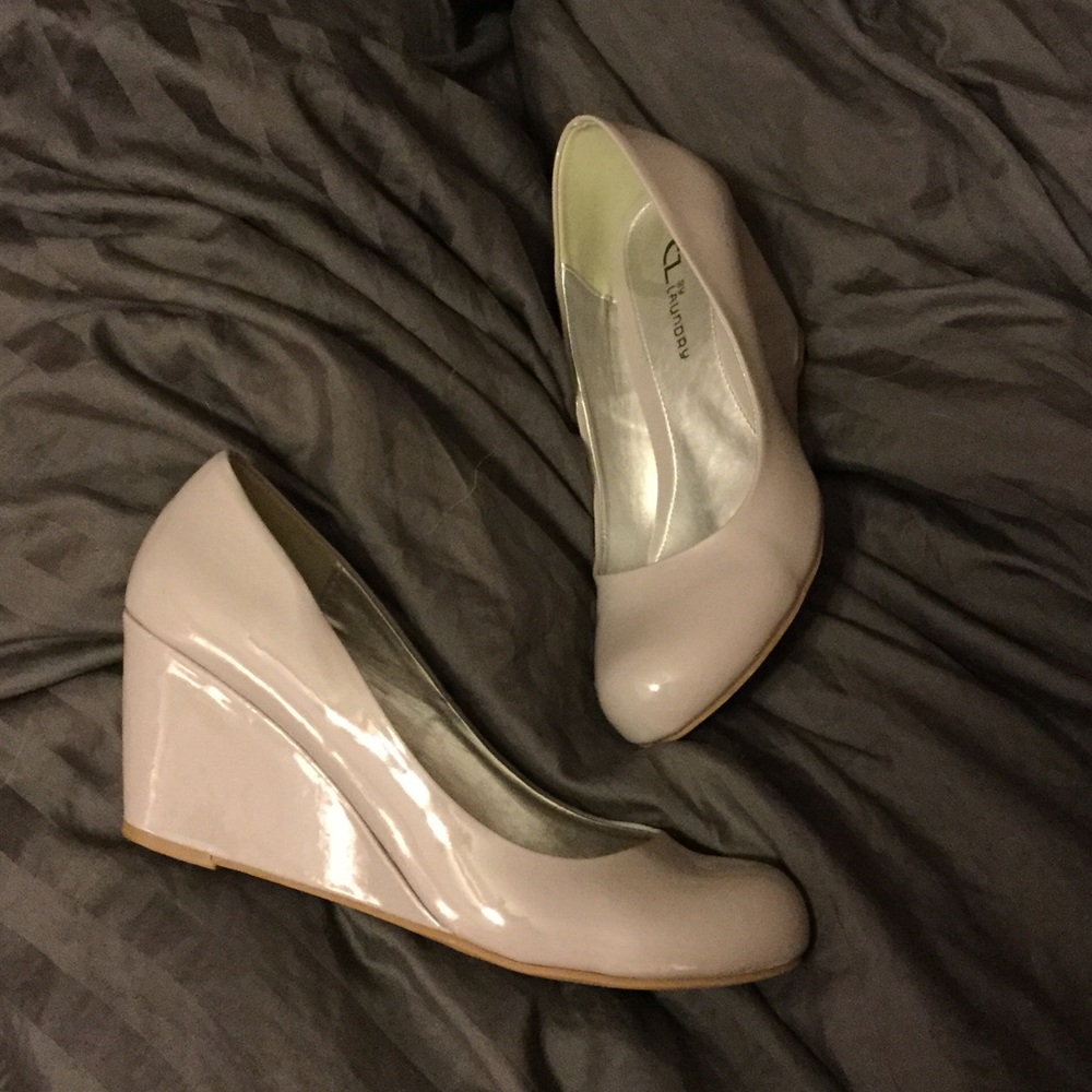 Chinese Laundry Gray Wedges