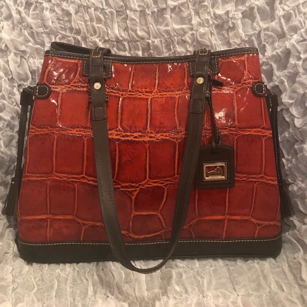 Dooney and Bourke classic crocodile print purse!!!