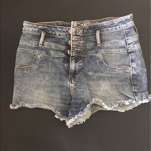 High Wasted Shorts