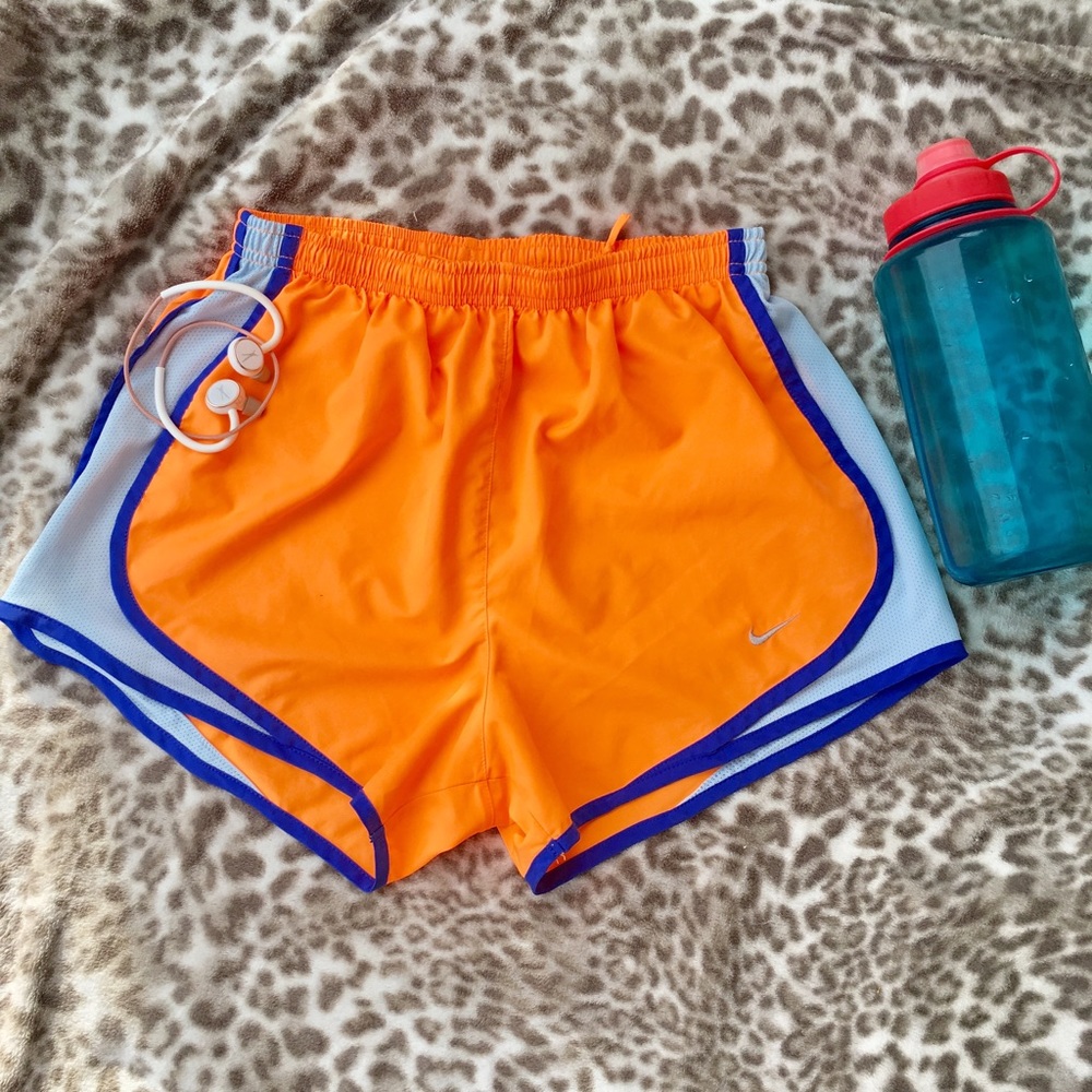 ☀️SALE🌴 Nike orange running shorts