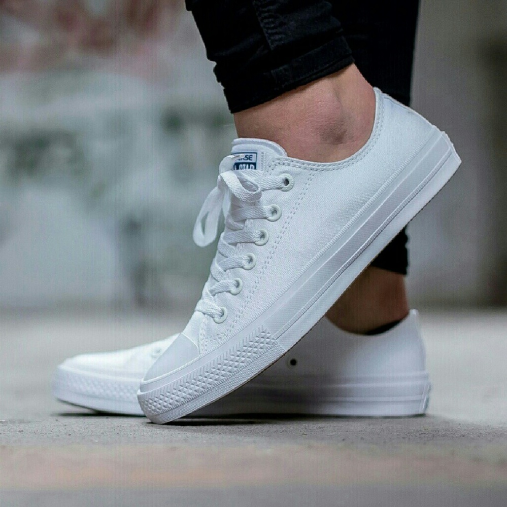 Converse Chuck II White Low Top w/ Nike Lunarlon