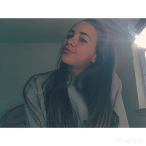 Meet your Posher, Isabelle