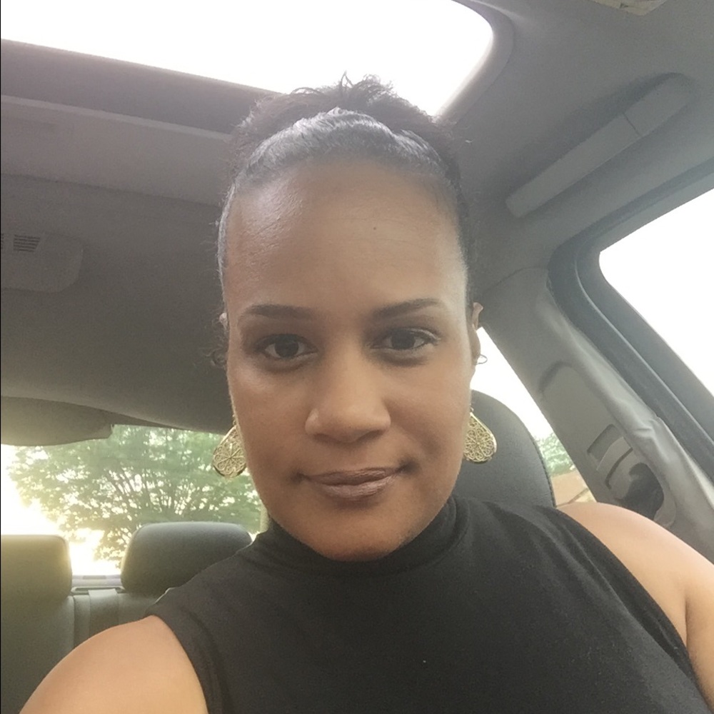 Meet your Posher, Nichole