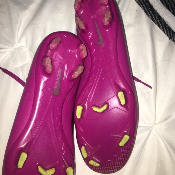 nike cleats - Picture 3 of 7